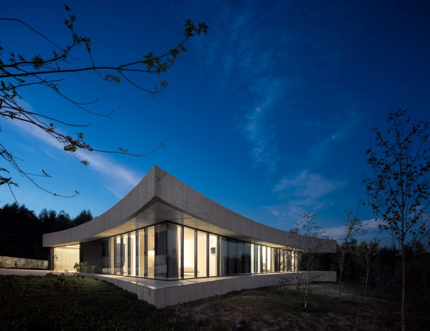 Cabo de Vila House by Spaceworkers