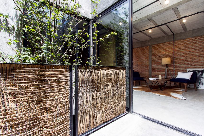 Casa Estudio by Intersticial Arquitectura!