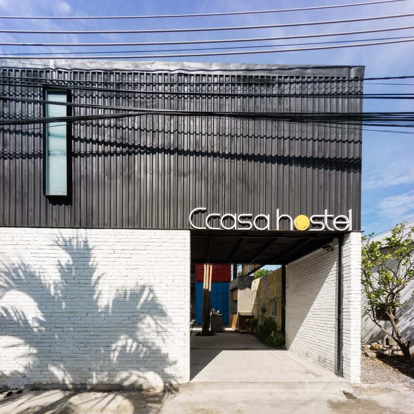 Ccasa Hostel by TAK architects