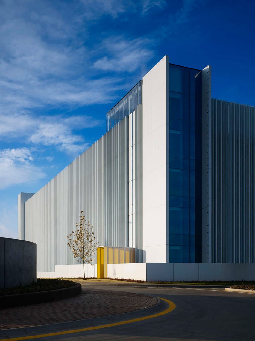 Chesapeake Car Park 4 by Elliott + Associates Architects