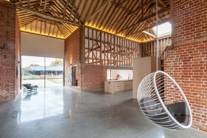 Church Hill Barn by David Nossiter Architects