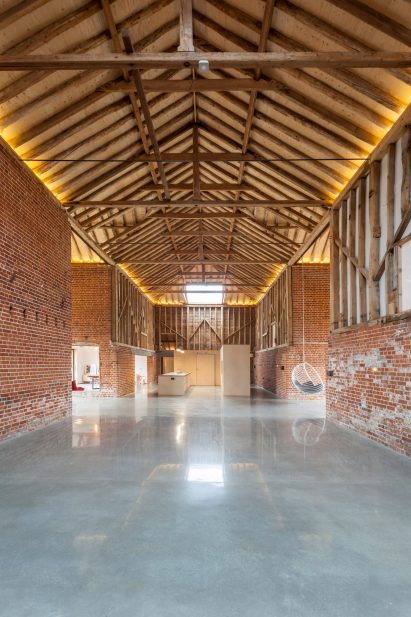 Church Hill Barn by David Nossiter Architects