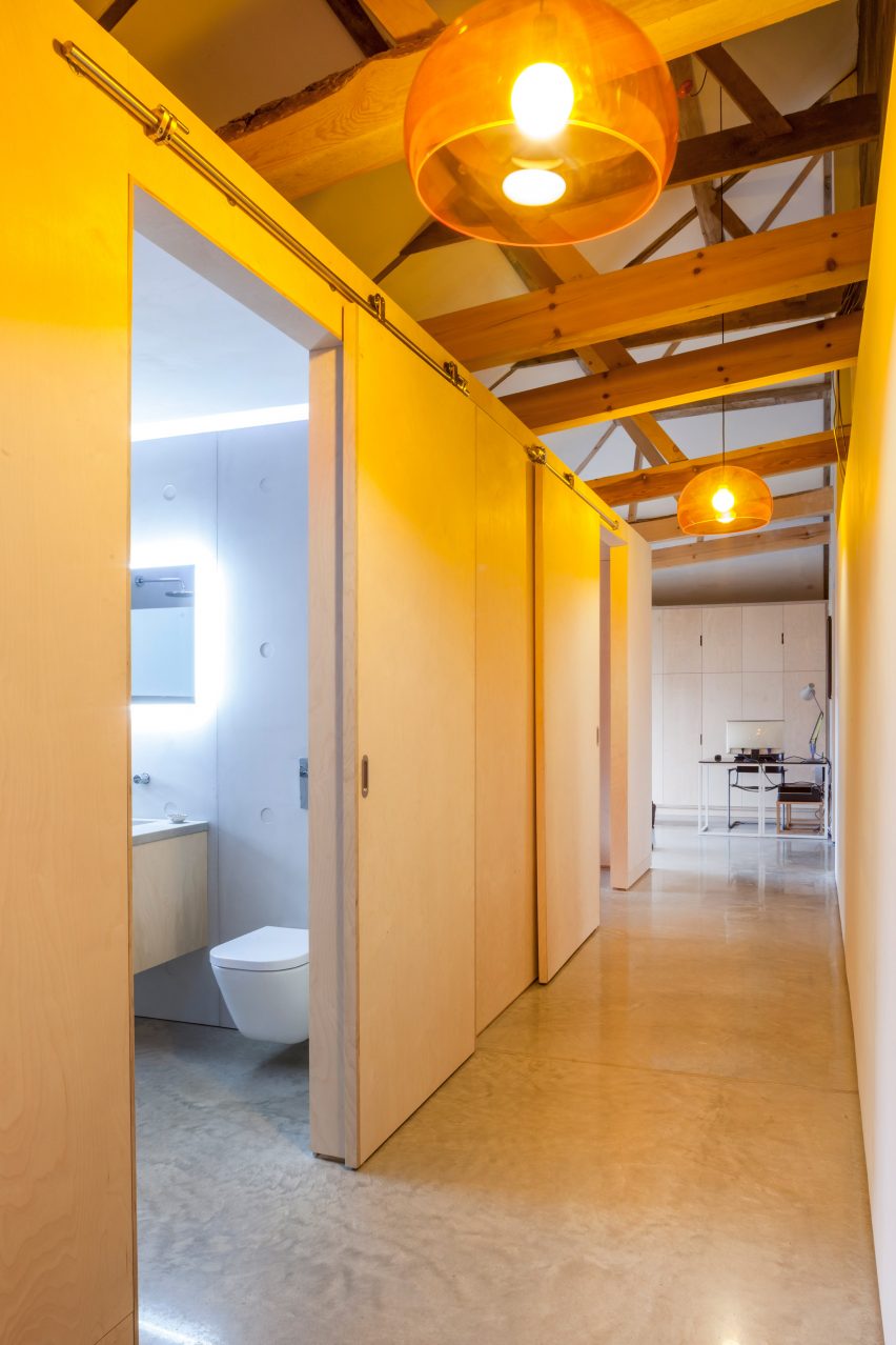 Church Hill Barn by David Nossiter Architects