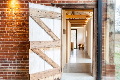 Church Hill Barn by David Nossiter Architects