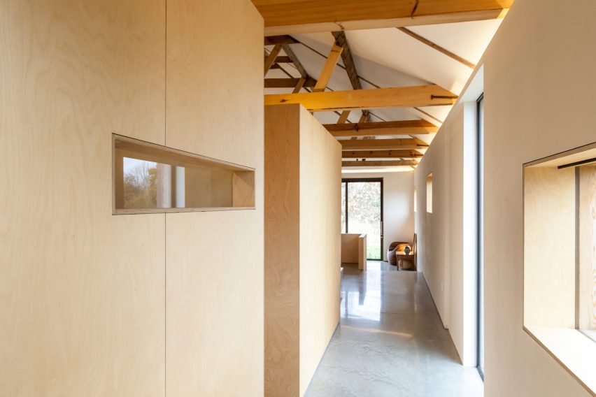 Church Hill Barn by David Nossiter Architects