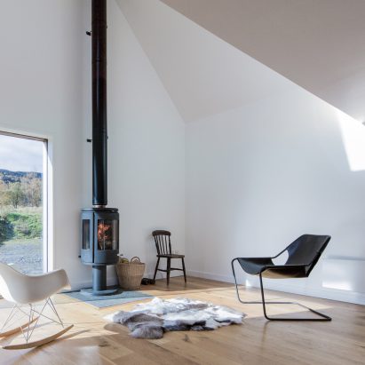 coldrach-moxon-fireplace-dezeen-pinterest-col