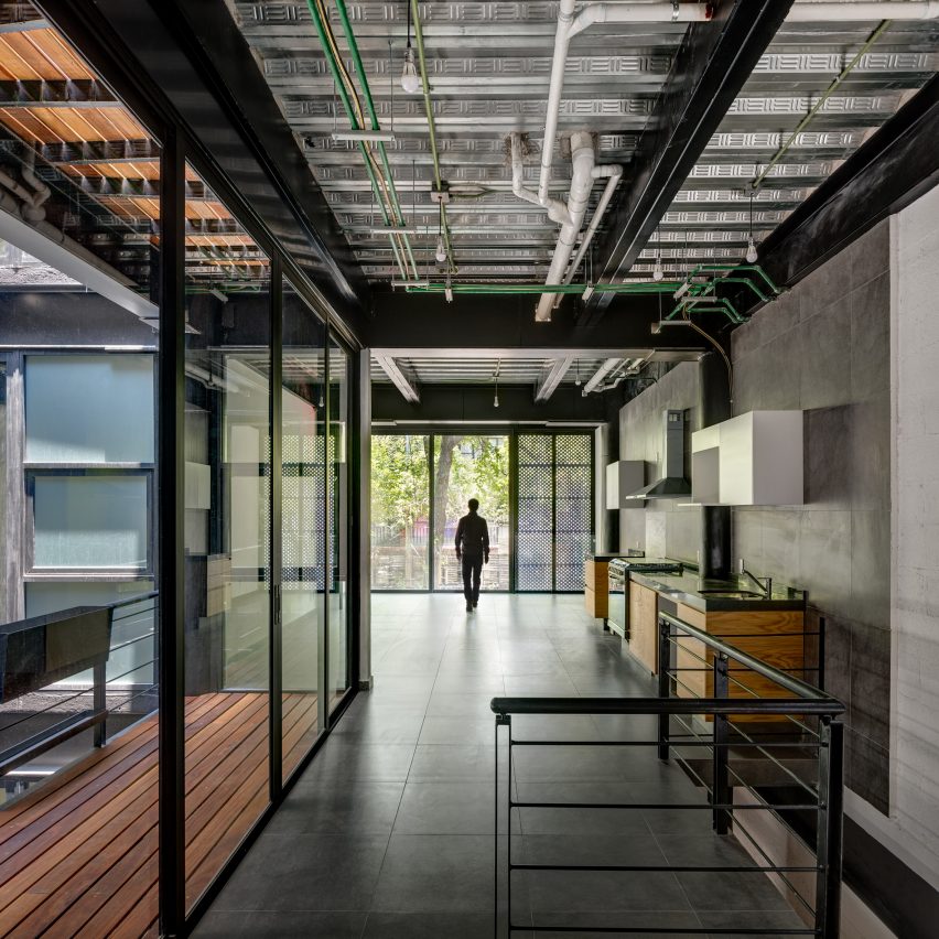 Coli Roma by Arqmov Workshop