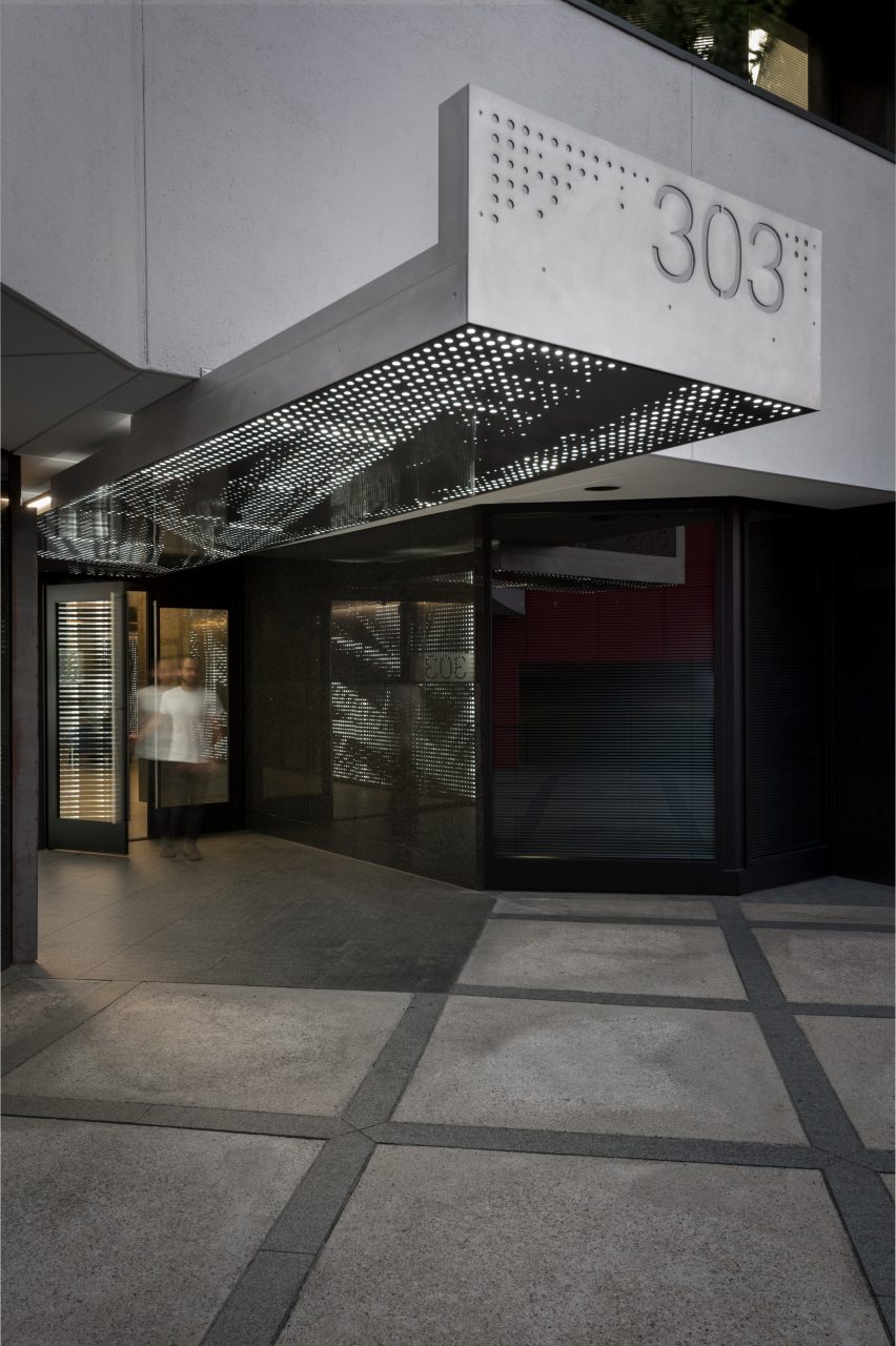 Connexion by Patrick Tighe