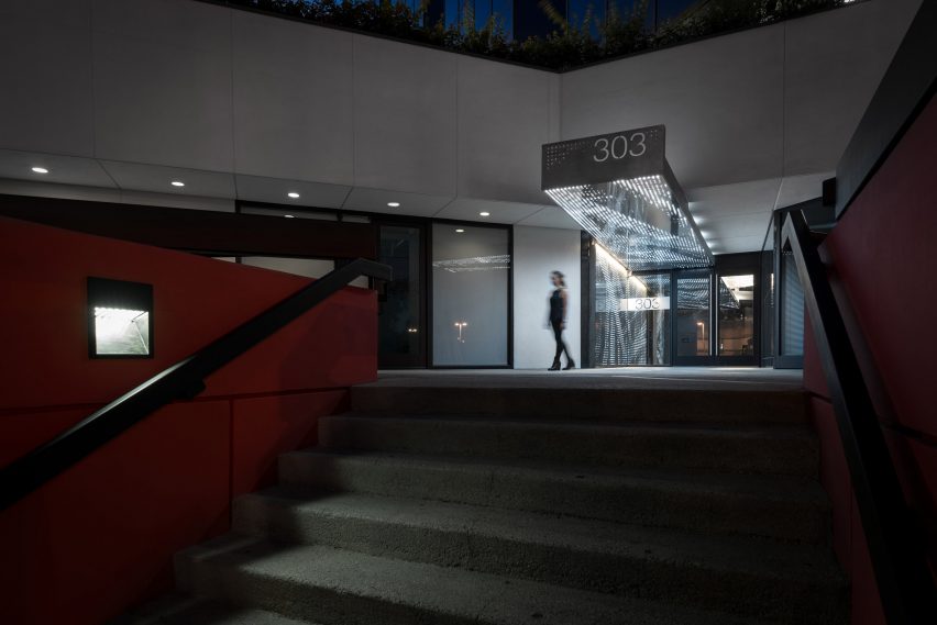 Connexion by Patrick Tighe