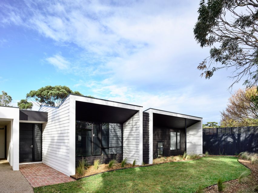 Courtyard Cottage, Flinders Melbourne by WOLVERIDGE ARCHITECTS
