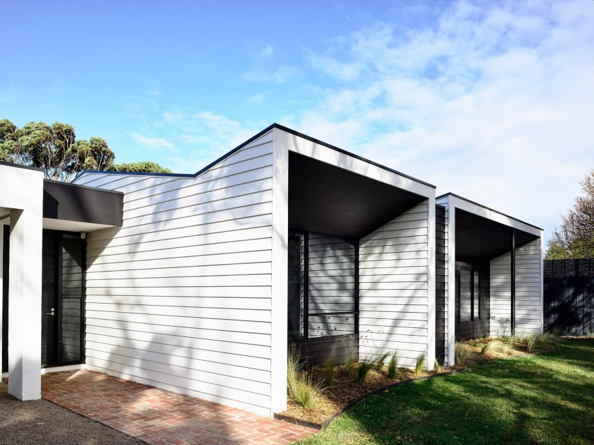 Courtyard Cottage, Flinders Melbourne by WOLVERIDGE ARCHITECTS