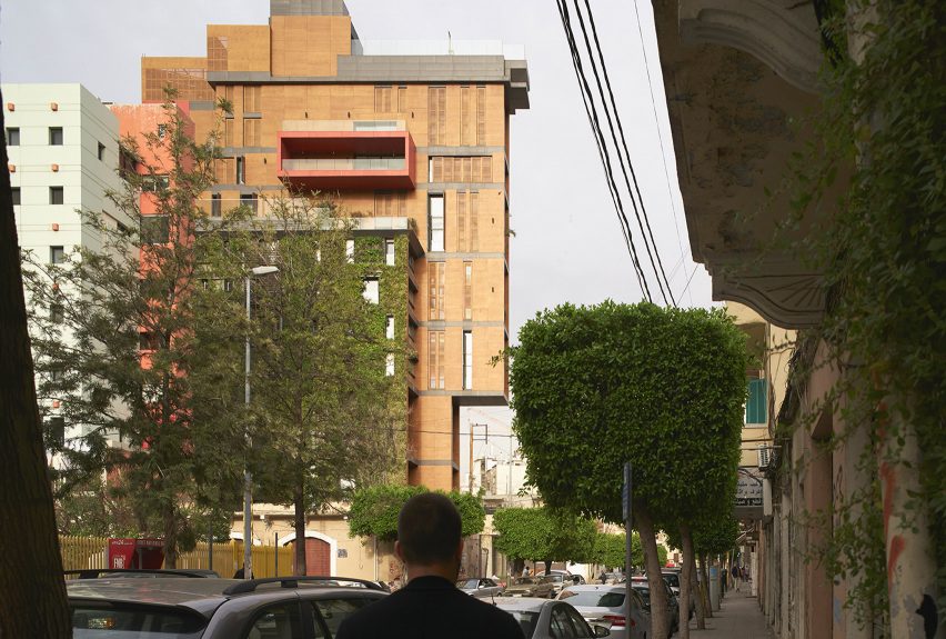east-village_jean_marc-bonfils_apartment-art-gallery_lebanon-beirut_dezeen_1704_col_0