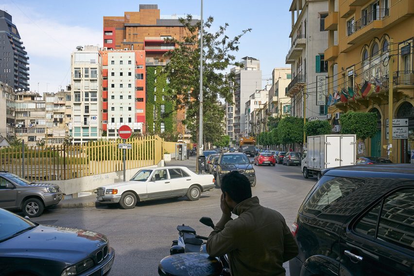 east-village_jean_marc-bonfils_apartment-art-gallery_lebanon-beirut_dezeen_1704_col_0