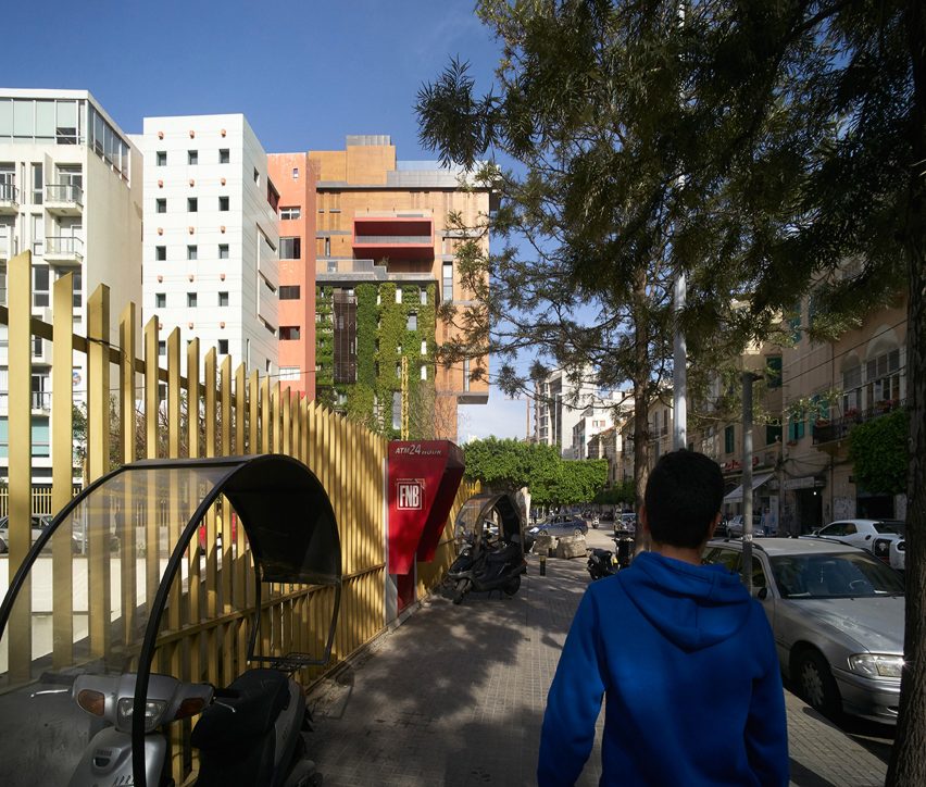 east-village_jean_marc-bonfils_apartment-art-gallery_lebanon-beirut_dezeen_1704_col_0