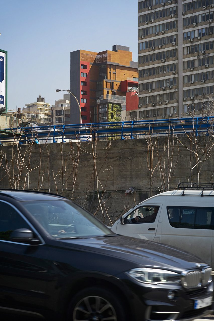 east-village_jean_marc-bonfils_apartment-art-gallery_lebanon-beirut_dezeen_1704_col_0