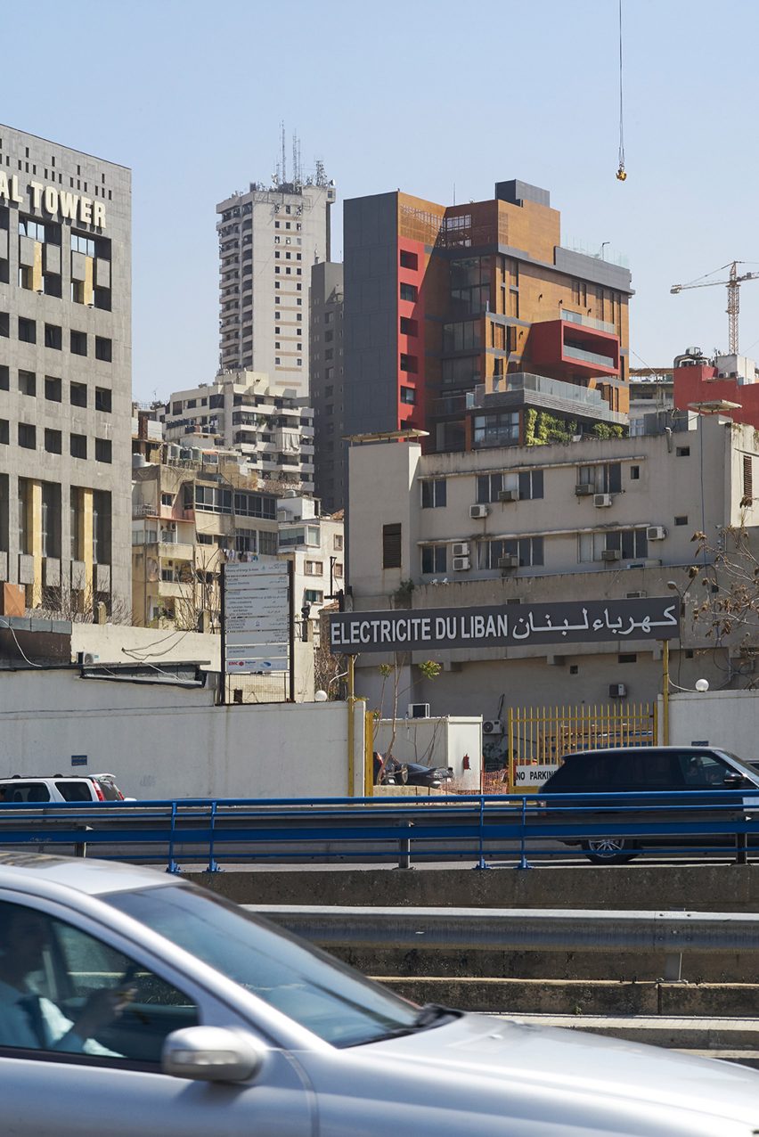 east-village_jean_marc-bonfils_apartment-art-gallery_lebanon-beirut_dezeen_1704_col_0