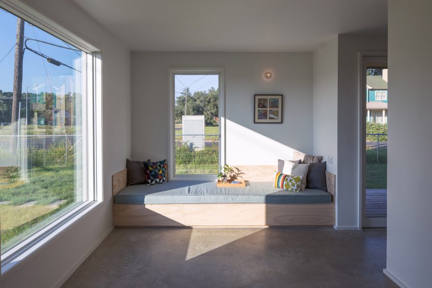 Elephant House by Faye and Walker Architecture