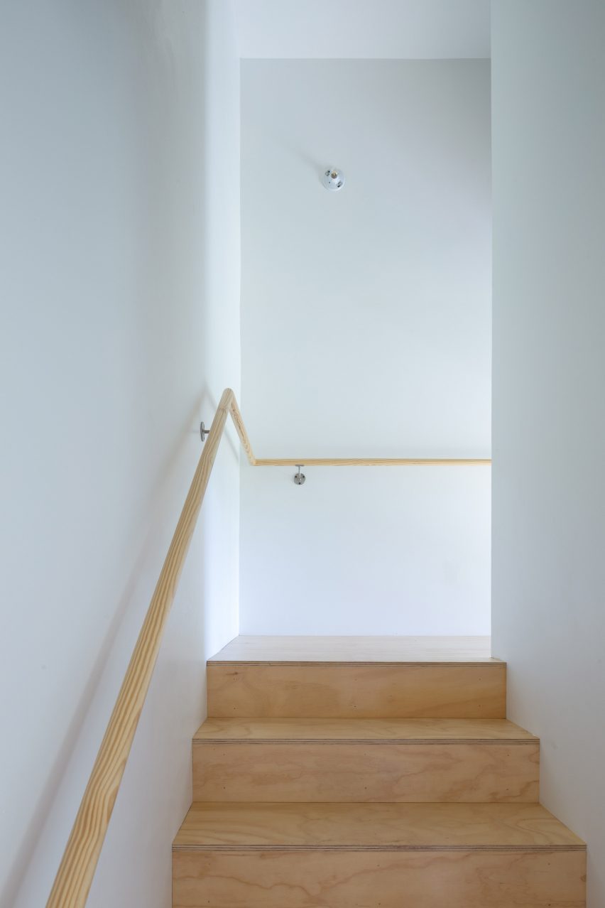 Elephant House by Faye and Walker Architecture