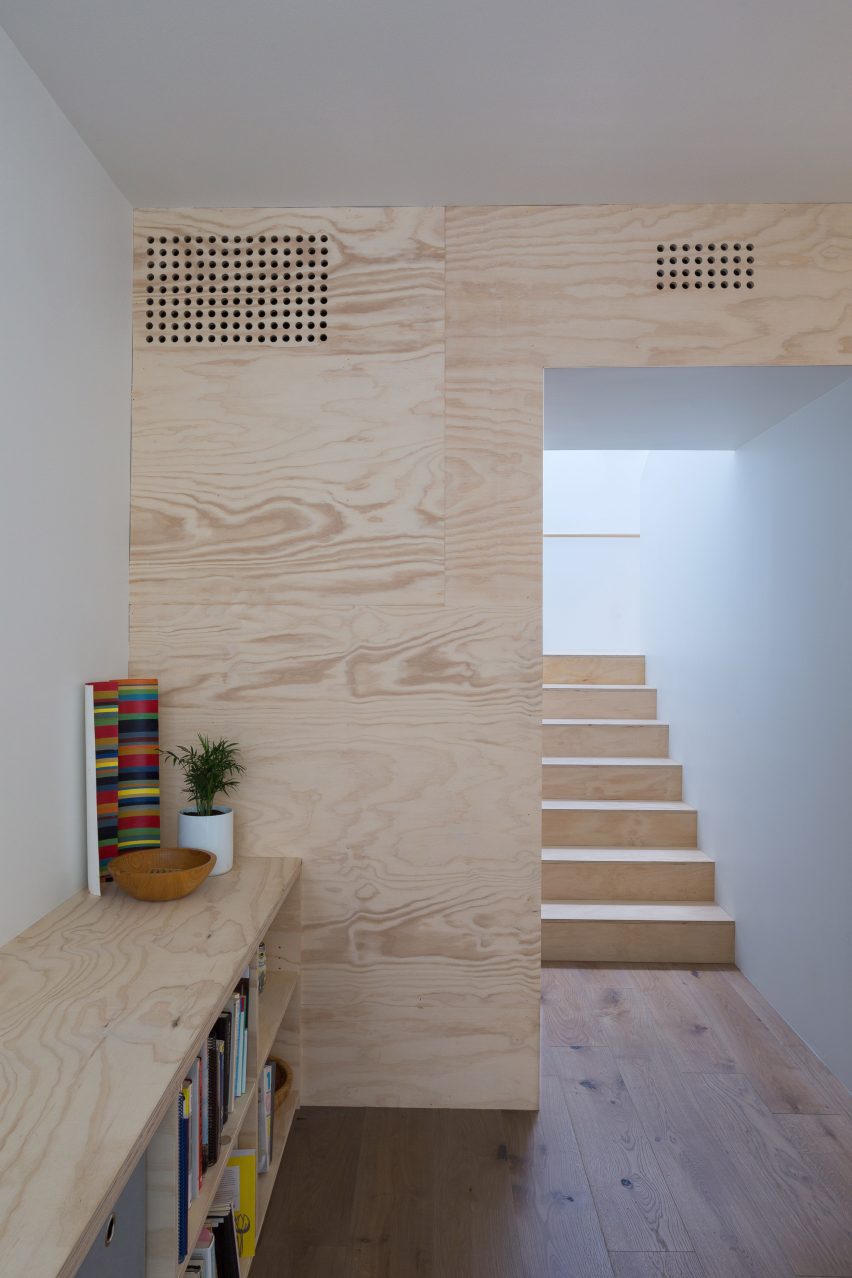 Elephant House by Faye and Walker Architecture