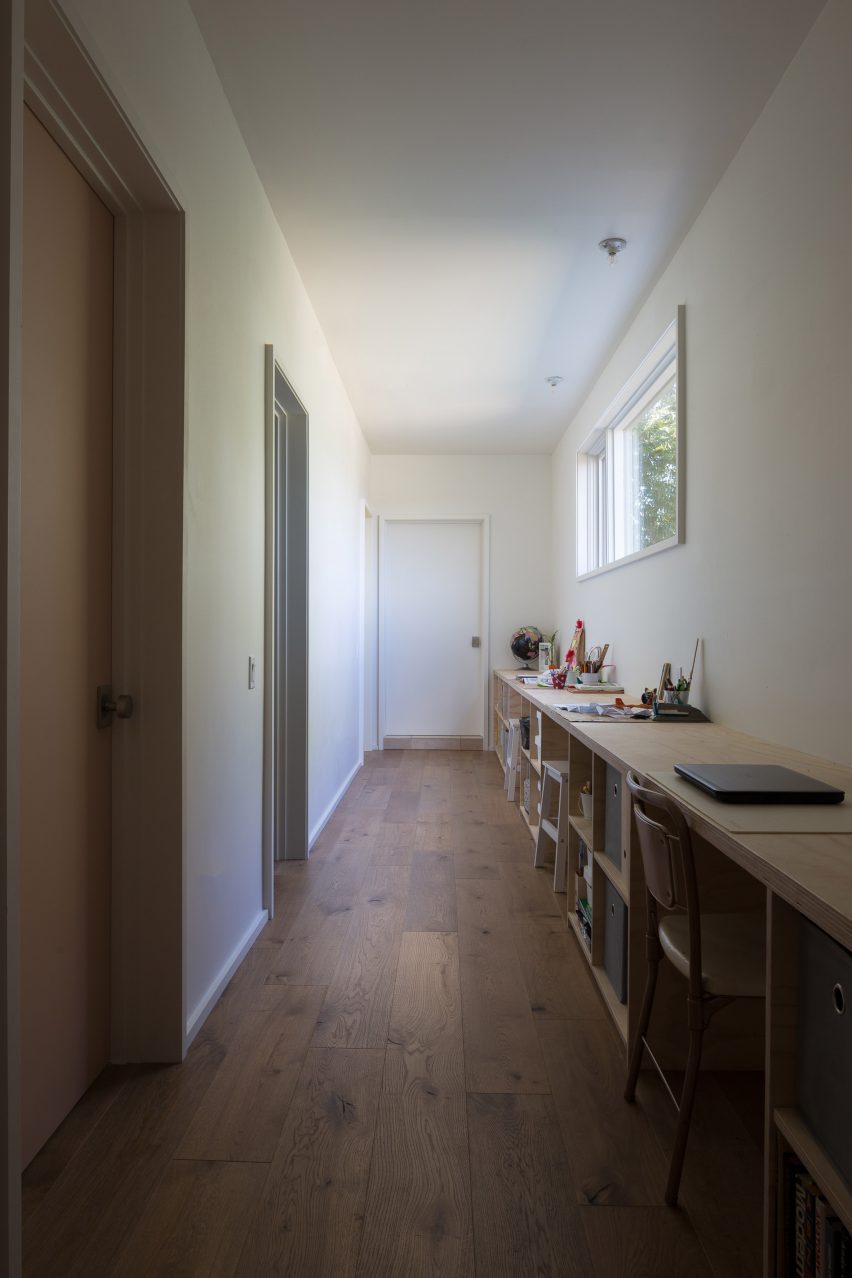 Elephant House by Faye and Walker Architecture