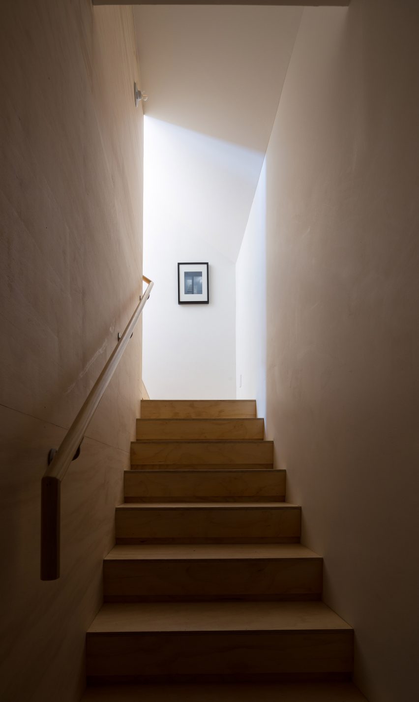 Elephant House by Faye and Walker Architecture