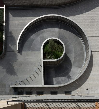 European Union headquarters in Brussels by Samyn and partners