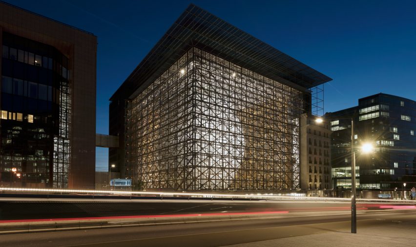 European Union headquarters in Brussels by Samyn and partners