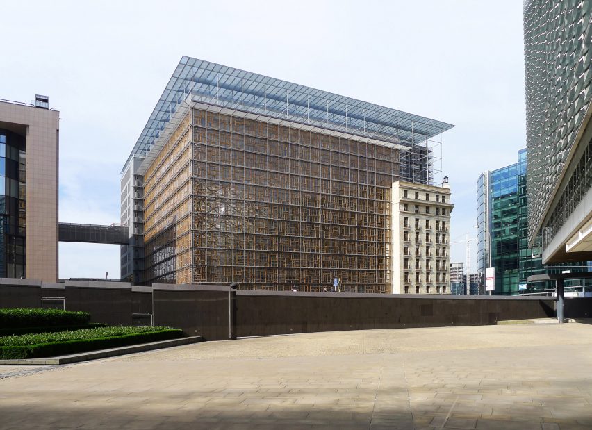 European Union headquarters in Brussels by Samyn and partners