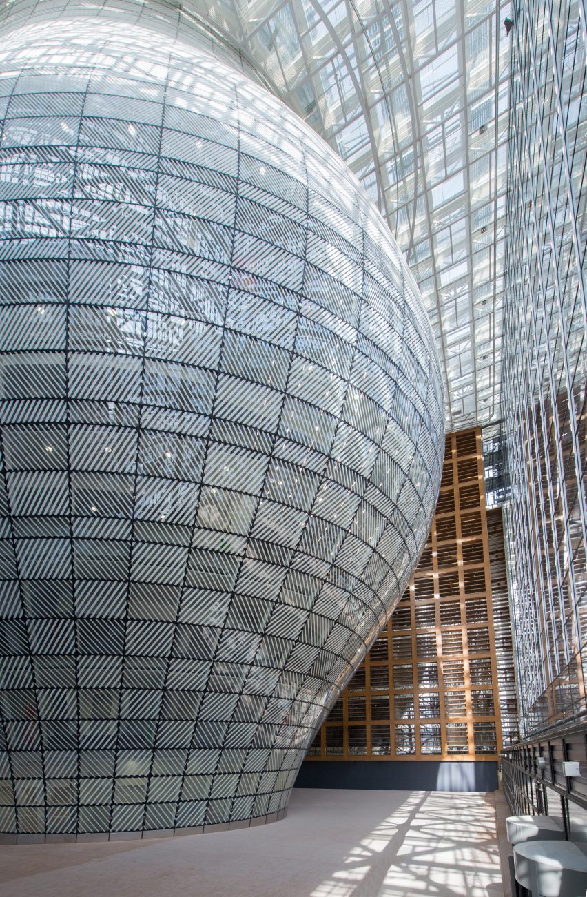 European Union headquarters in Brussels by Samyn and partners