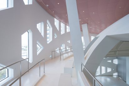 faena-bazaar-and-parking-garage-by-oma-miami-architecture-forum_dezeen_2364_col_11
