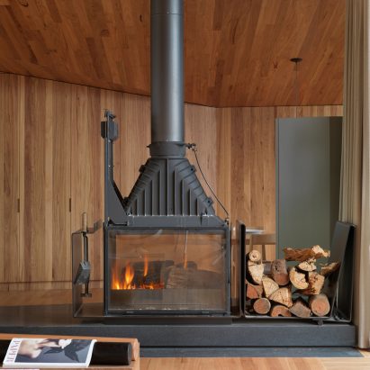 fairhaven-beach-house-john-wardle-fireplace-dezeen-pinterest-col