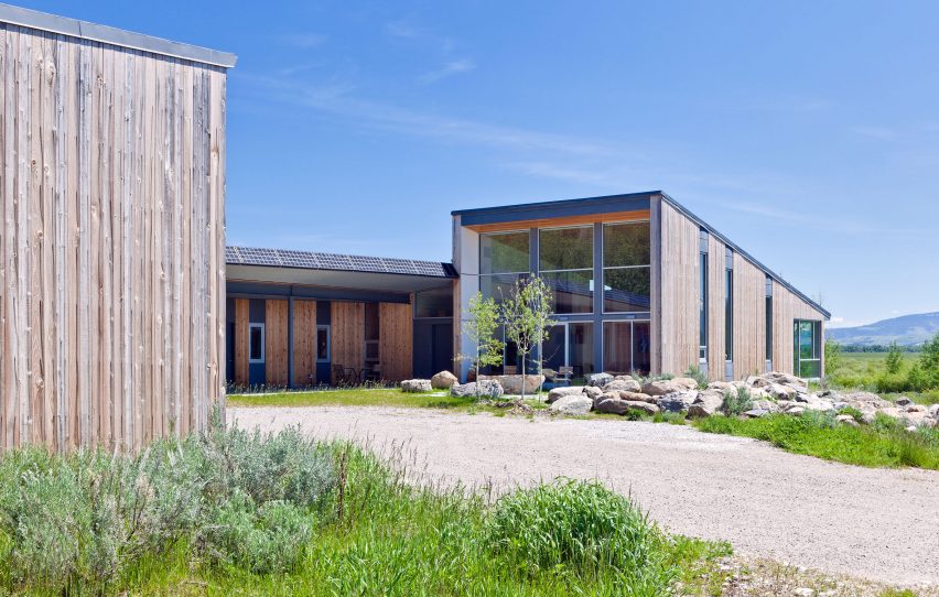 Fish Creek house by Dynia