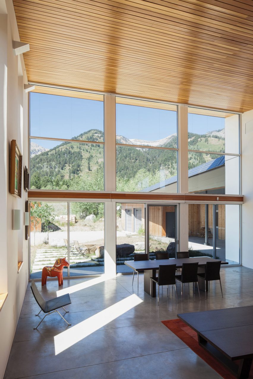 Fish Creek house by Dynia