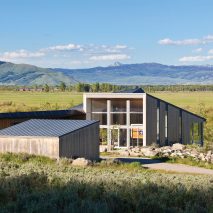 Fish Creek house by Dynia