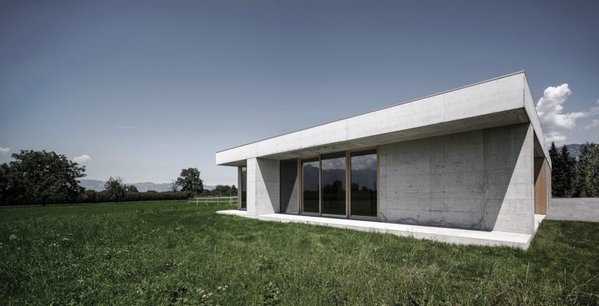 Griss Equine Veterinary Practice in Austria by Marte Marte Architects