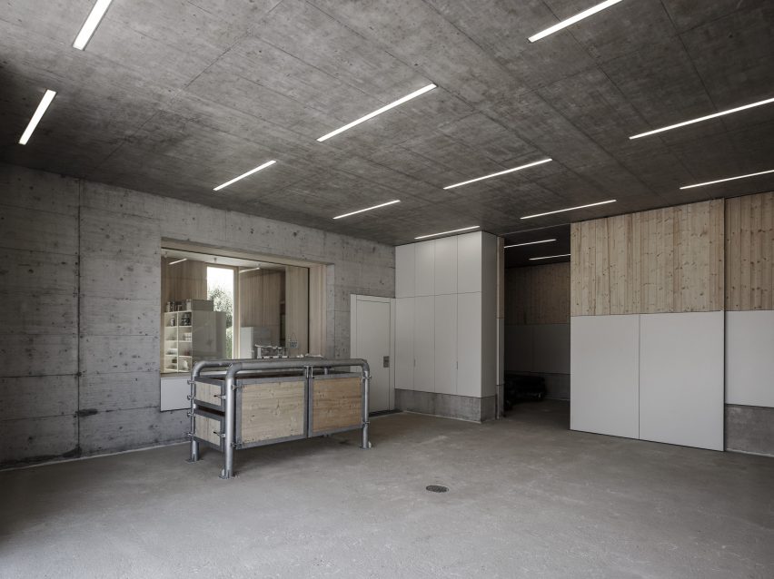 Griss Equine Veterinary Practice in Austria by Marte Marte Architects