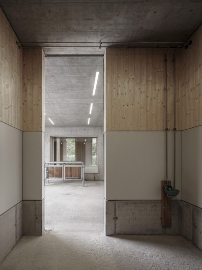 Griss Equine Veterinary Practice in Austria by Marte Marte Architects