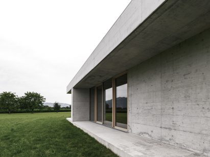 Griss Equine Veterinary Practice in Austria by Marte Marte Architects