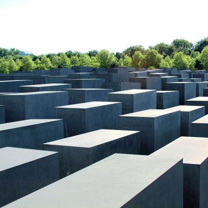 Berlin Holocaust memorial wouldn’t be built today, says Peter Eisenman