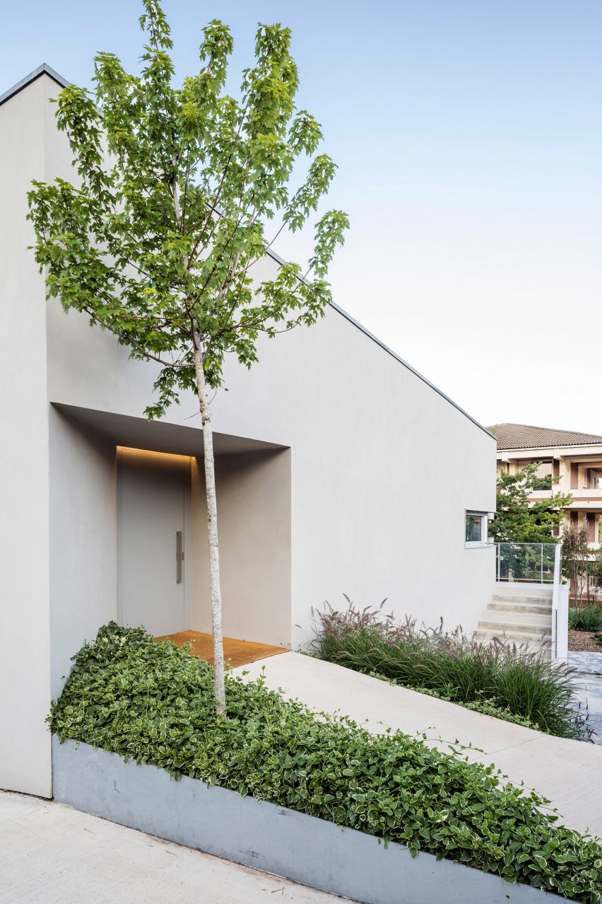 House in Valldoreix by 05AM arquitectura