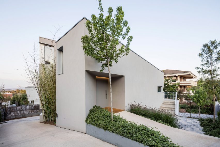 House in Valldoreix by 05AM arquitectura