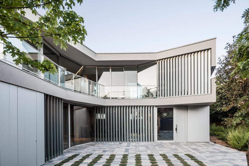 House in Valldoreix by 05AM arquitectura