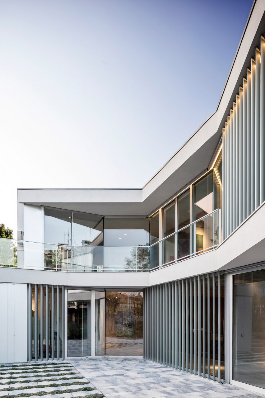 House in Valldoreix by 05AM arquitectura