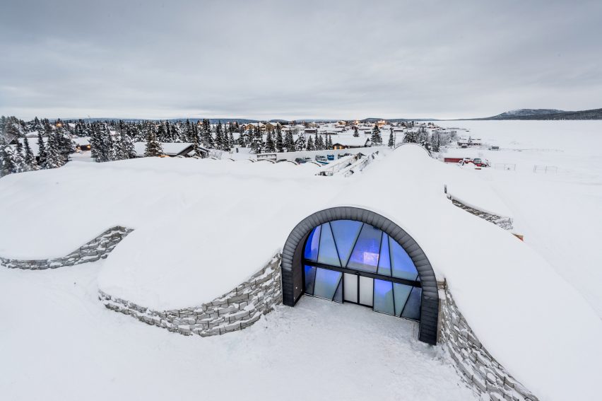 Icehotel 365 by Alex Haw & Aditya Bhatt Sweden hotel interior
