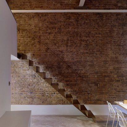 London apartment by Bell Phillips