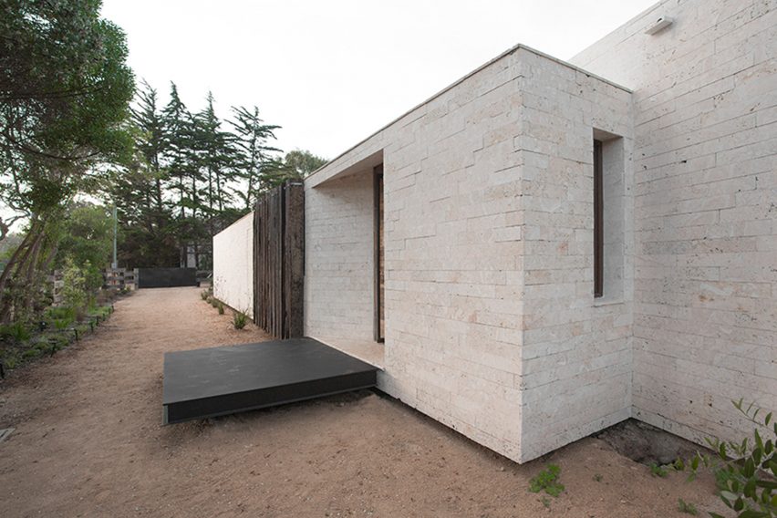 Machagua House by Croxatto and Opazo Arquitectos