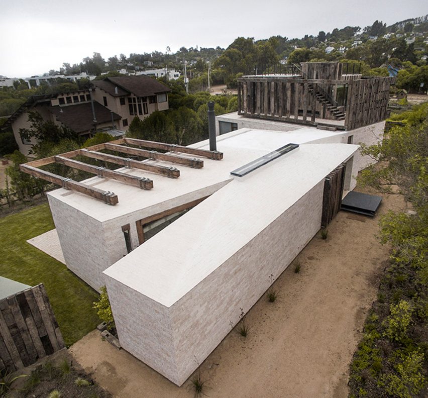 Machagua House by Croxatto and Opazo Arquitectos