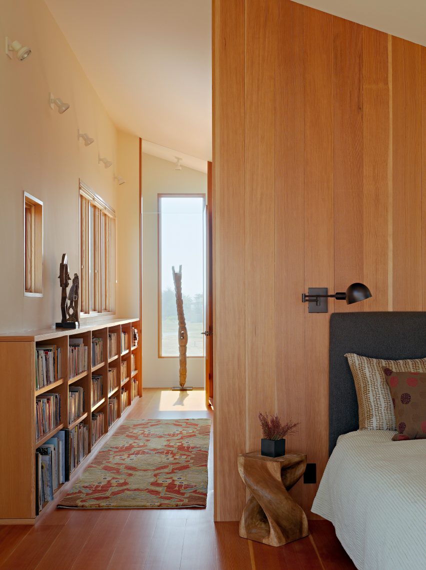 Meadow House by Malcom Davis