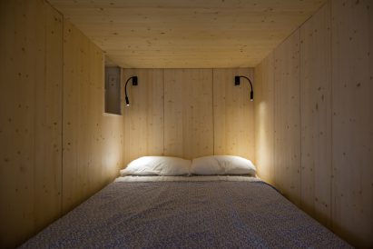 micro-apartment-in-moscow-by-studio-bazi-_dezeen_2364_col_6