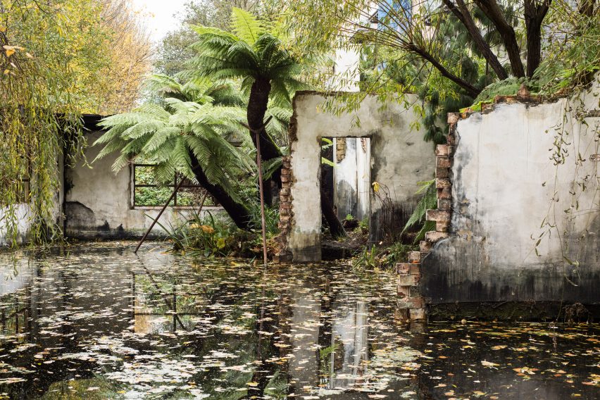 Modernist ruin in a London gallery by Artist Alex Hartley